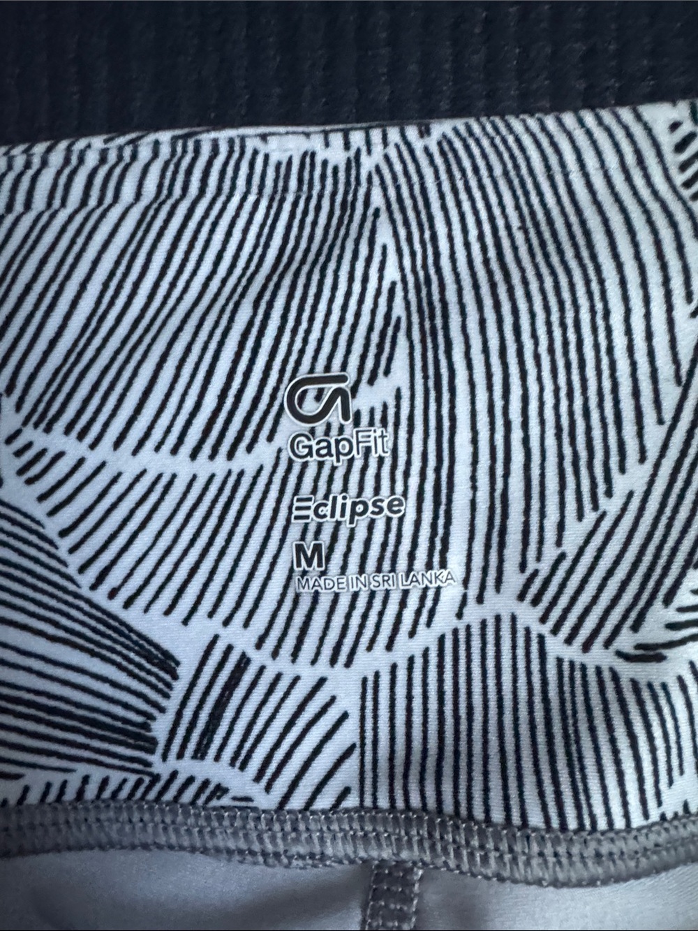 GAP Grey Floral-Print Capris with Drawstring Waist, Medium - Picture 2 of 7